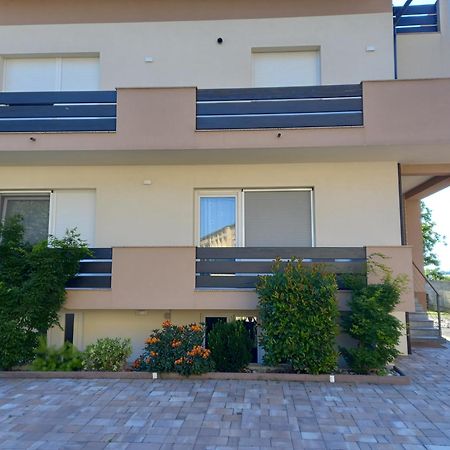 Guest House Kosec Kutina Exterior foto